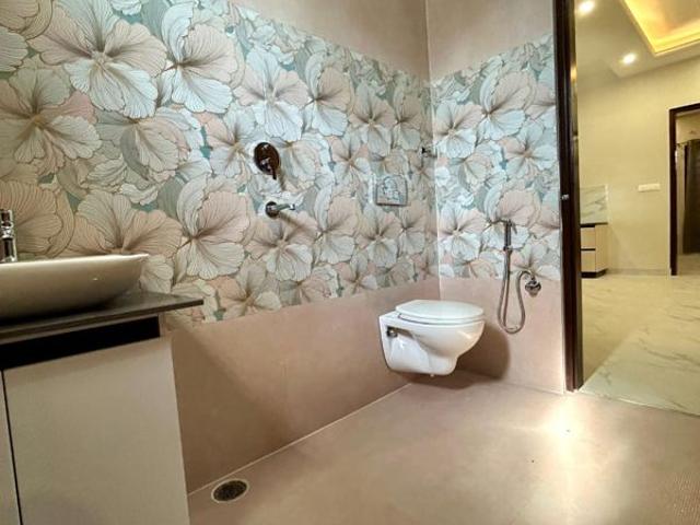 Resale | 3 BHK + Pooja Room 1250 Sq.Ft. Apartment in Central Kharar