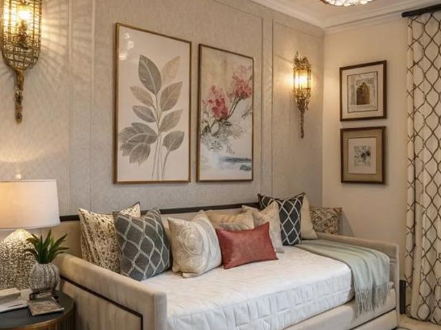 Resale | 3 BHK + Pooja Room 125 Sq.Yd. Independent House in Chittaranjan Park