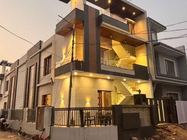 Resale | 3 BHK + Pooja Room 128 Sq.Yd. Independent House in Sunny Enclave