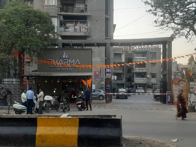 Resale | 3 BHK + Pooja Room 1300 Sq.Ft. Apartment in IP Extension