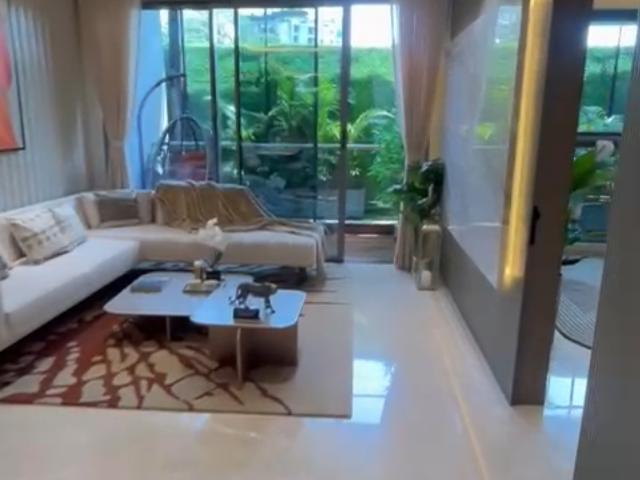 Resale | 3 BHK + Pooja Room 1346 Sq.Ft. Apartment in K Raheja Amaltis