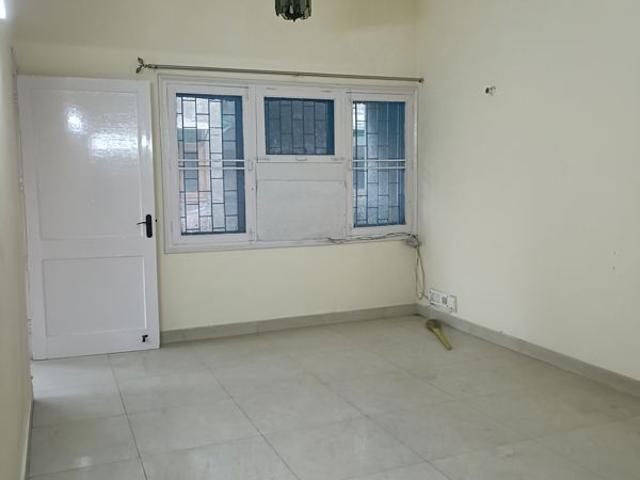 Resale | 3 BHK + Pooja Room 1350 Sq.Ft. Apartment in Vasundhara Enclave