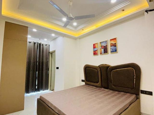 Resale | 3 BHK + Pooja Room 1350 Sq.Ft. Apartment in Kharar Road