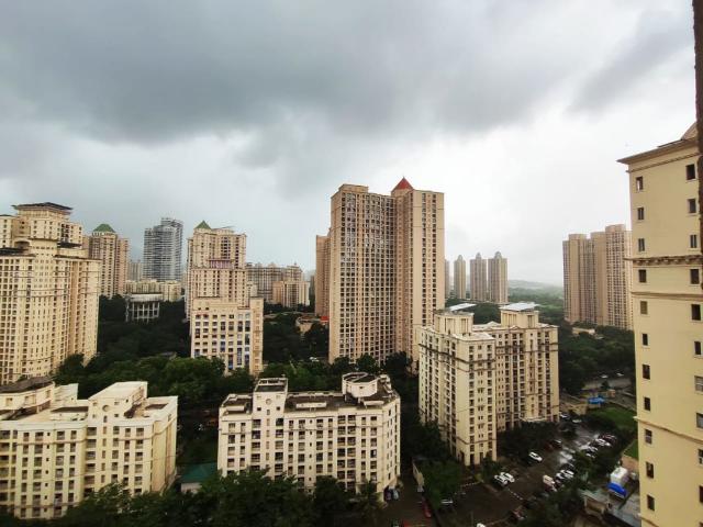 Resale | 3 BHK + Pooja Room 1375 Sq.Ft. Apartment in Hiranandani Bloomingdale