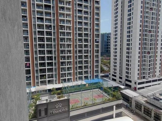 Resale | 3 BHK + Pooja Room 1400 Sq.Ft. Apartment in Majestique Towers East Phase 2