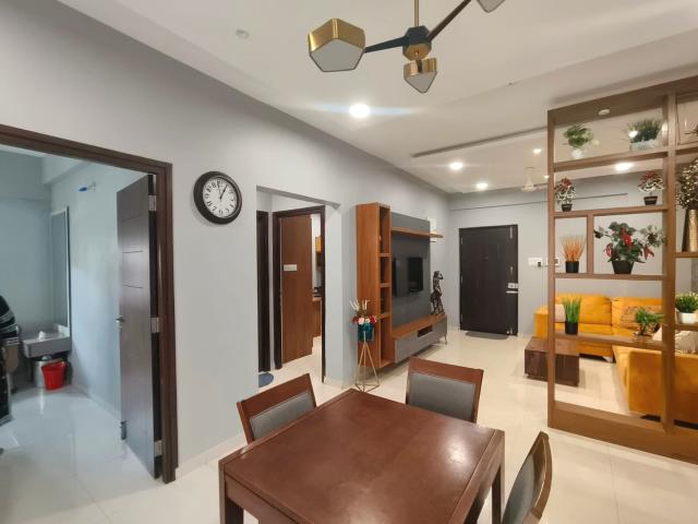 Resale | 3 BHK + Pooja Room 1435 Sq.Ft. Apartment in Raheja Vistas