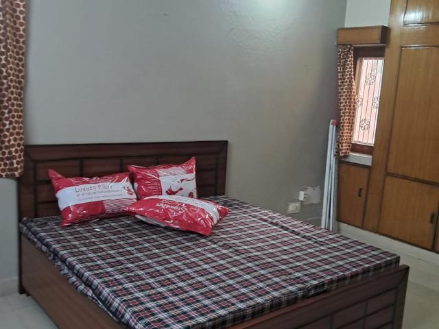 Resale | 3 BHK + Pooja Room 1450 Sq.Ft. Apartment in Mayur Vihar Phase III