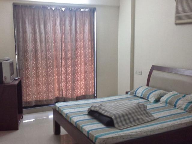 Resale | 3 BHK + Pooja Room 1500 Sq.Ft. Apartment in Mangla Tower