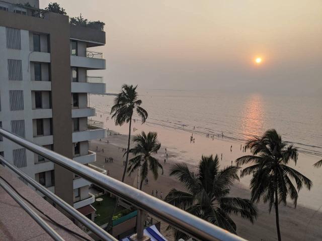 Resale | 3 BHK + Pooja Room 1500 Sq.Ft. Apartment in Sea Princess Apartment
