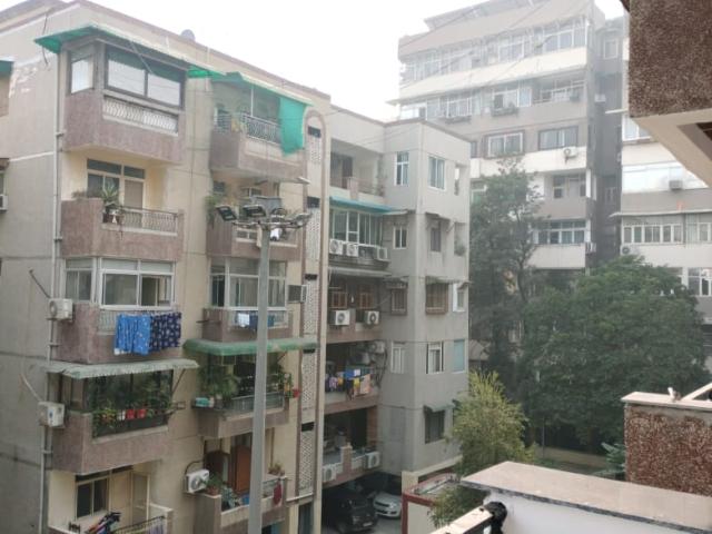Resale | 3 BHK + Pooja Room 1500 Sq.Ft. Apartment in Sector 10 Dwarka