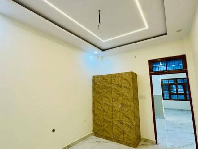 Resale | 3 BHK + Pooja Room 1500 Sq.Ft. Independent House in Gomti Nagar