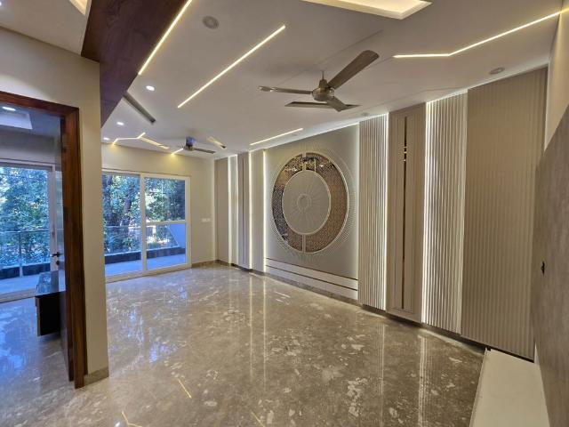 Resale | 3 BHK + Pooja Room 150 Sq.Yd. Apartment in Fateh Nagar