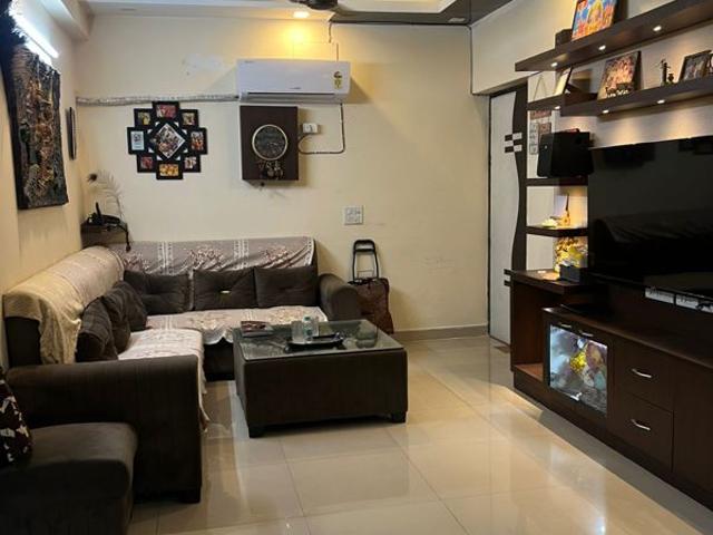 Resale | 3 BHK + Pooja Room 1555 Sq.Ft. Apartment in Uninav Heights Phase I