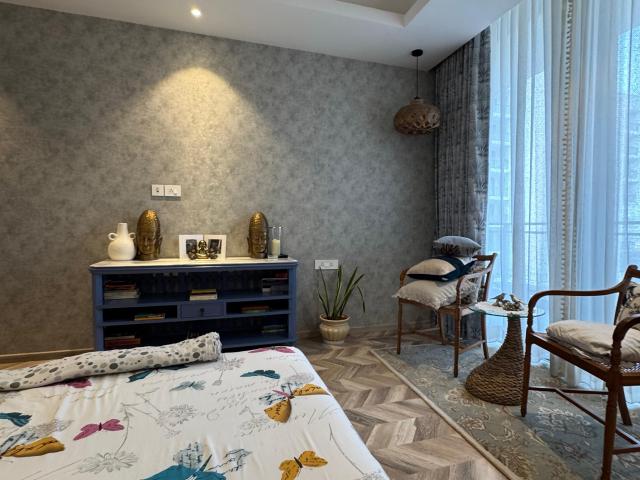 Resale | 3 BHK + Pooja Room 1555 Sq.Ft. Apartment in M3M Crown