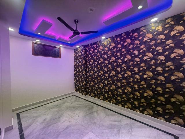 Resale | 3 BHK + Pooja Room 1600 Sq.Ft. Apartment in Landcraft Golf Links