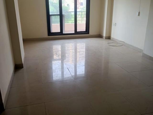 Resale | 3 BHK + Pooja Room 1600 Sq.Ft. Apartment in RPS Savana