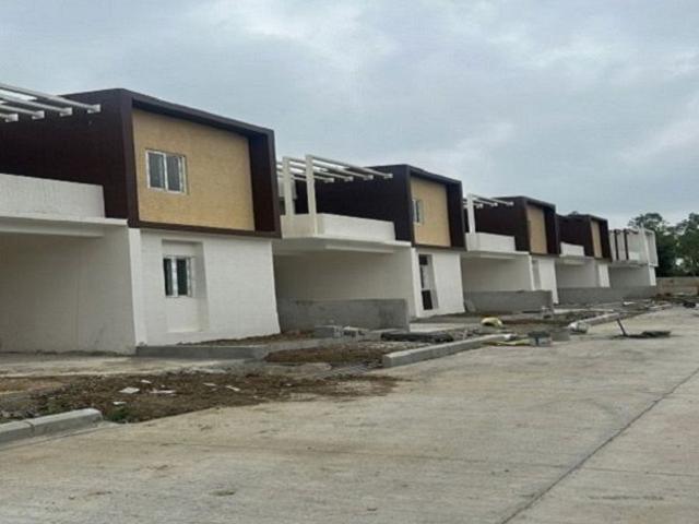 Resale | 3 BHK + Pooja Room 1600 Sq.Ft. Villa in Sark Town Homes