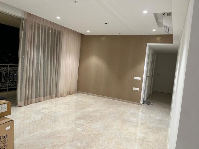 Resale | 3 BHK + Pooja Room 1619 Sq.Ft. Apartment in Narang Privado