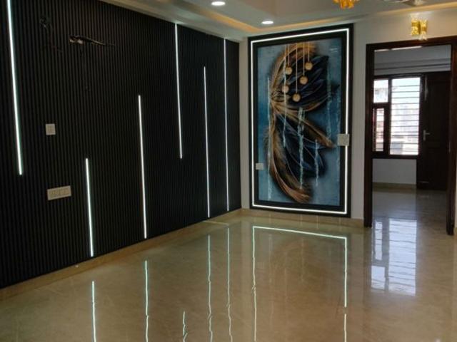 Resale | 3 BHK + Pooja Room 1650 Sq.Ft. Apartment in Emaar Gurgaon Greens