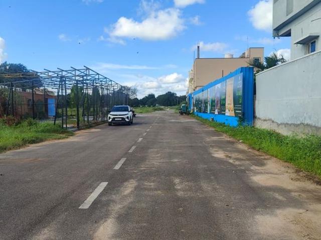 Resale | 3 BHK + Pooja Room 1650 Sq.Ft. Villa in Janapriya Olive County