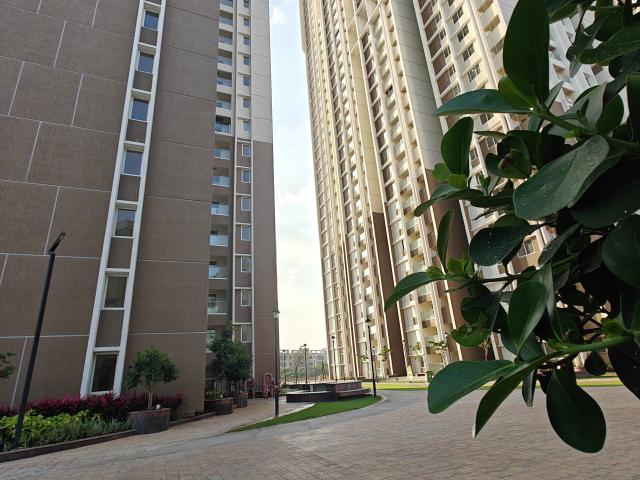 Resale | 3 BHK + Pooja Room 1663 Sq.Ft. Apartment in Aurobindo The Regent