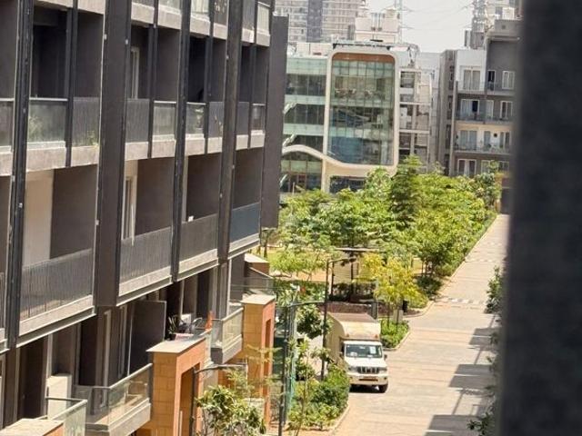 Resale | 3 BHK + Pooja Room 1679 Sq.Ft. Apartment in Smart World Orchard
