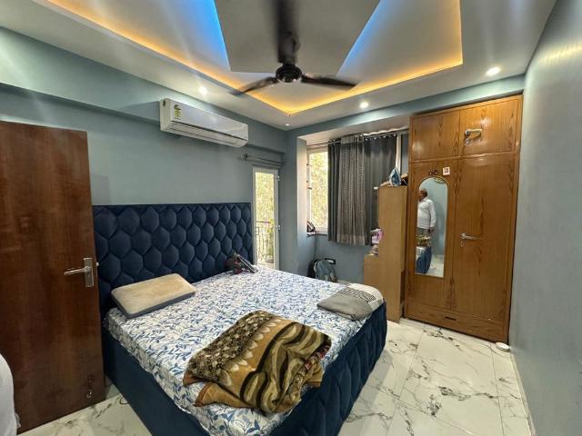 Resale | 3 BHK + Pooja Room 1700 Sq.Ft. Apartment in Sector 4 Dwarka