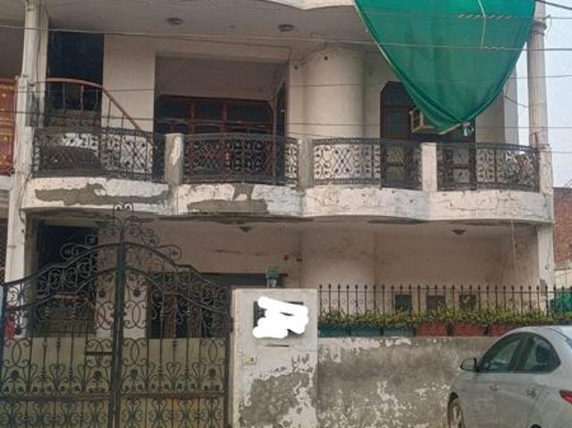 Resale | 3 BHK + Pooja Room 171 Sq.Yd. Independent House in Sector 7