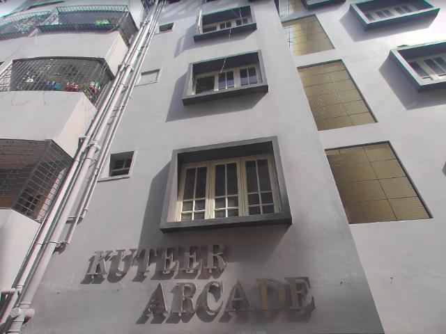 Resale | 3 BHK + Pooja Room 1800 Sq.Ft. Apartment in Kuteer Arcade