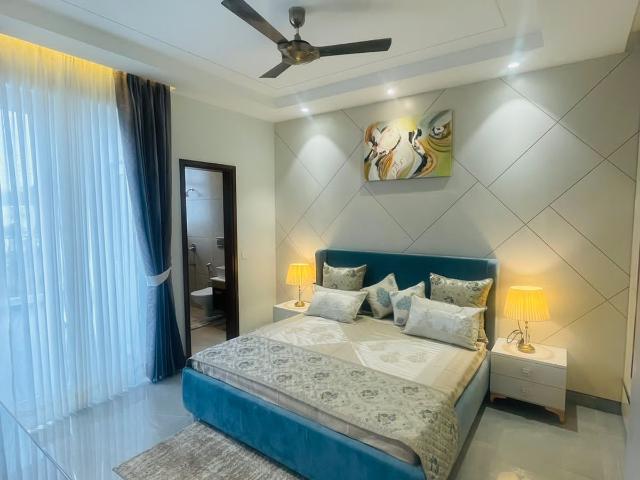 Resale | 3 BHK + Pooja Room 1800 Sq.Ft. Apartment in Regal Heights