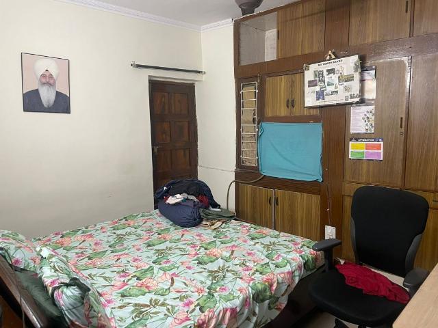 Resale | 3 BHK + Pooja Room 1800 Sq.Ft. Apartment in Sector 6 Dwarka