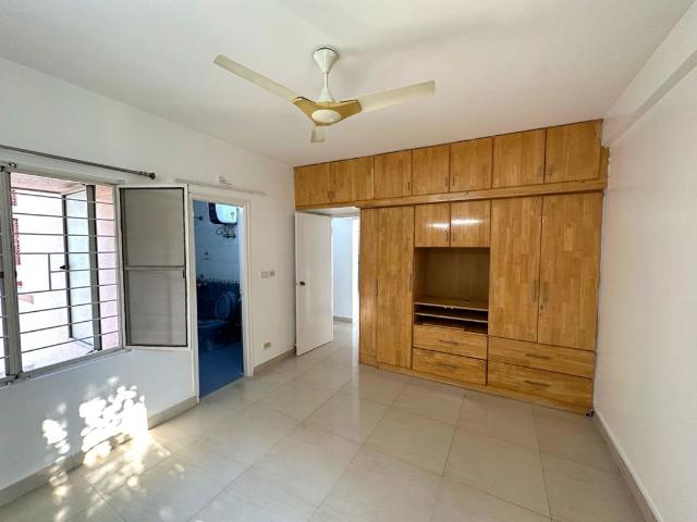 Resale | 3 BHK + Pooja Room 1800 Sq.Ft. Apartment in Shriram Spandhana