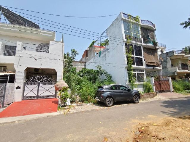 Resale | 3 BHK + Pooja Room 1800 Sq.Ft. Independent House in Jankipuram