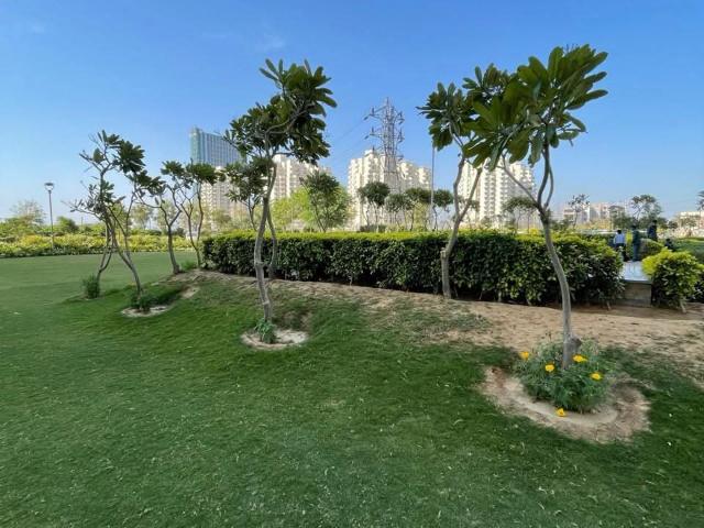 Resale | 3 BHK + Pooja Room 1942 Sq.Ft. Apartment in Conscient Heritage Max