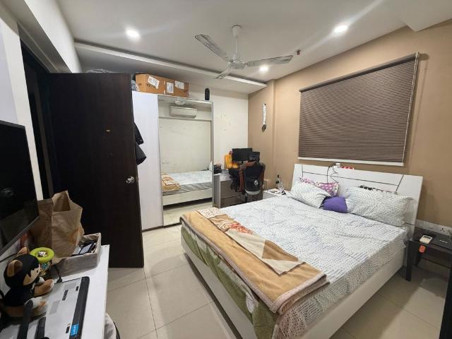 Resale | 3 BHK + Pooja Room 1961 Sq.Ft. Apartment in Golf Edge