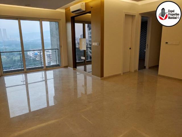 Resale | 3 BHK + Pooja Room 2000 Sq.Ft. Apartment in JP Decks