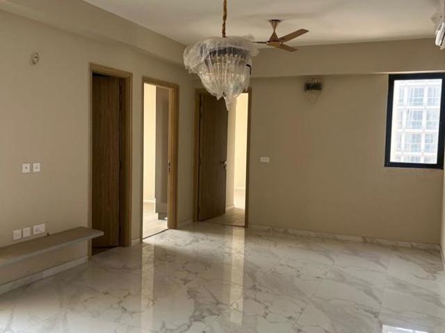 Resale | 3 BHK + Pooja Room 2074 Sq.Ft. Apartment in M3M Skywalk