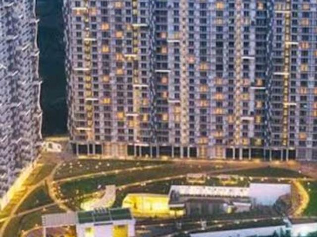 Resale | 3 BHK + Pooja Room 2070 Sq.Ft. Apartment in Prateek Edifice