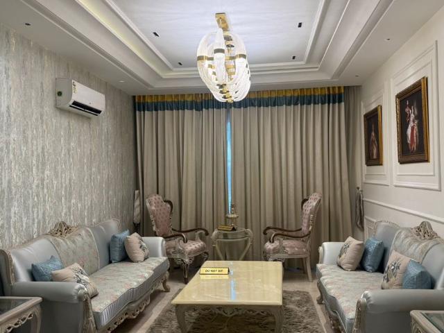 Resale | 3 BHK + Pooja Room 2121 Sq.Ft. Apartment in Kharar Road
