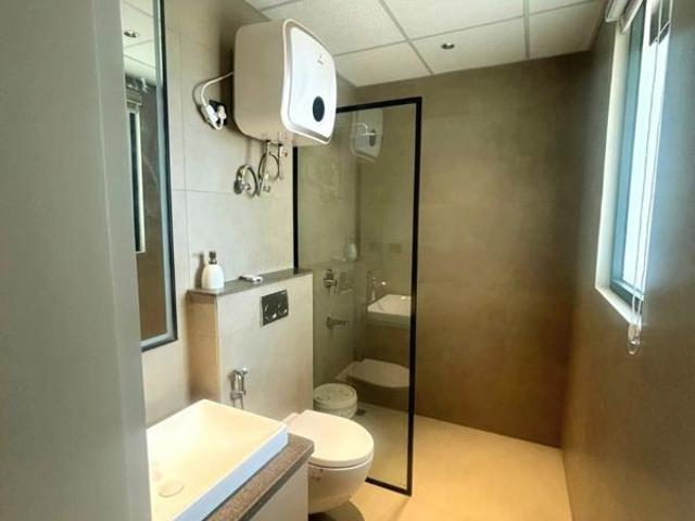 Resale | 3 BHK + Pooja Room 2600 Sq.Ft. Apartment in Aerocity