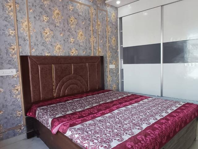 Resale | 3 BHK + Pooja Room 300 Sq.Mt. Independent House in Sector 31