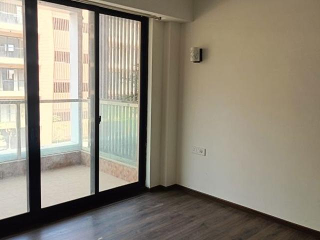 Resale | 3 BHK + Pooja Room 300 Sq.Yd. Apartment in Adani Samsara