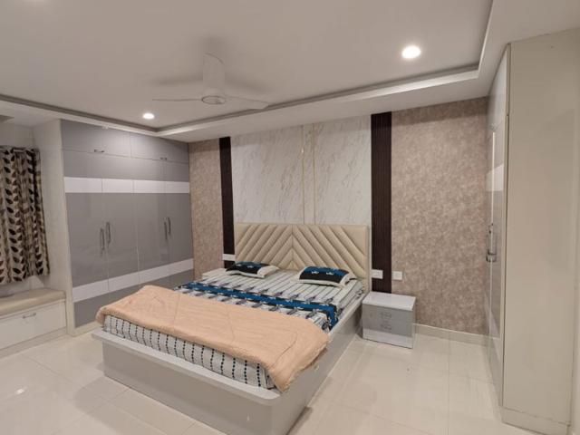 Resale | 3 BHK + Pooja Room 3050 Sq.Ft. Apartment in Om Sree Signet