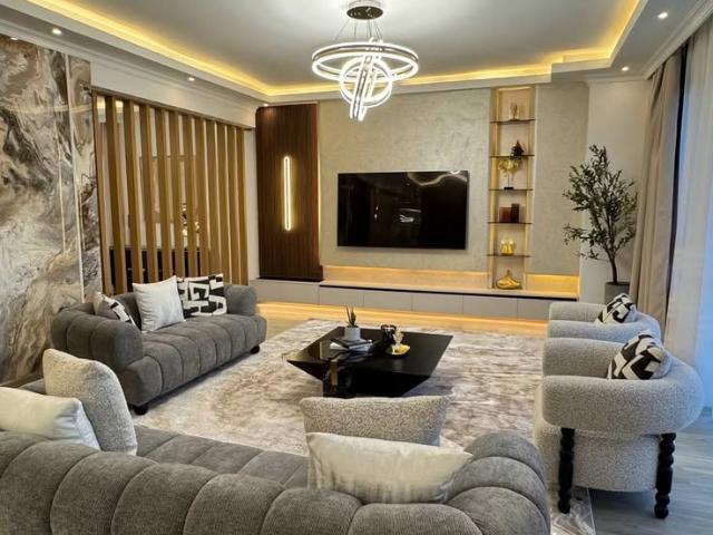 Resale | 3 BHK + Pooja Room 325 Sq.Yd. Independent House in Sector 52
