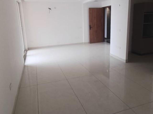 Resale | 3 BHK + Pooja Room,Basement,Store Room 2700 Sq.Ft. Apartment in Sector 82