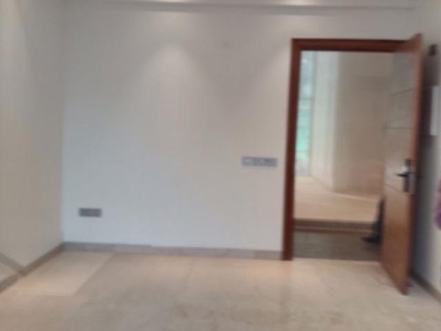 Resale | 3 BHK + Pooja Room,Extra Room 1810 Sq.Ft. Apartment in Aradhyam Spa City