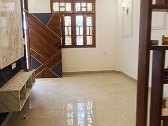 Resale | 3 BHK + Pooja Room,Extra Room 1200 Sq.Ft. Villa in Gomti Nagar