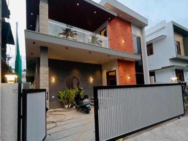 Resale | 3 BHK + Pooja Room,Extra Room 1200 Sq.Ft. Villa in Virupakshapura