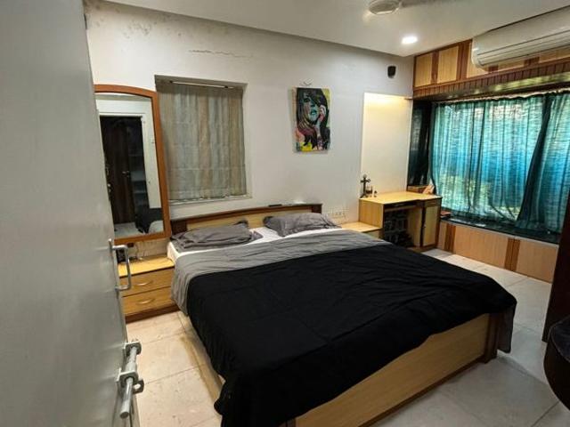 Resale | 3 BHK + Pooja Room,Servant Room 1080 Sq.Ft. Apartment in Cosmopolis Tower