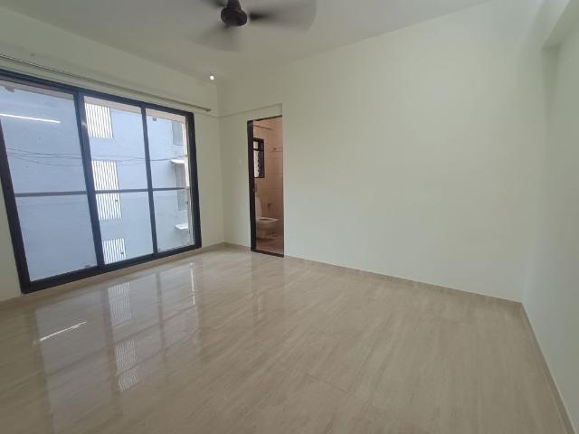 Resale | 3 BHK + Pooja Room,Servant Room 1800 Sq.Ft. Apartment in Swastik Solitaire